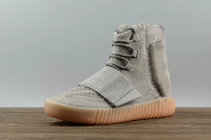 Cheap reps HYPE ADIDAS YEEZY 750 BOOST LIGHT GREY GUM GLOW DARK BB1840 0118