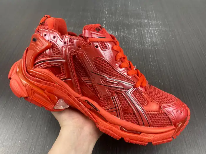 1:1 HYPE BLCG RUNNER SNEAKER 677403 W3RB1 6000 0122