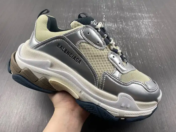 Cheap reps HYPE BLCG TRIPLE S SNEAKER 524039 W2FS2 8106 0129