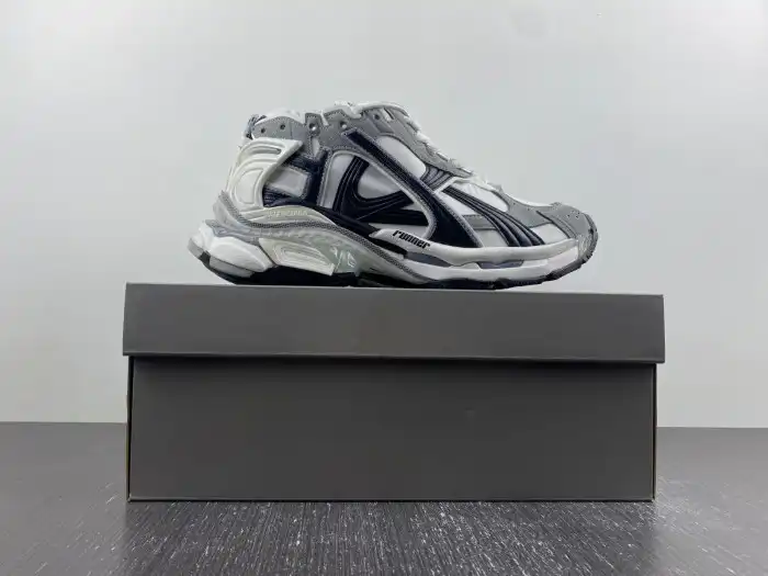 Rep HYPE BLCG RUNNER SNEAKER 772774 W3RNY 9012 0129