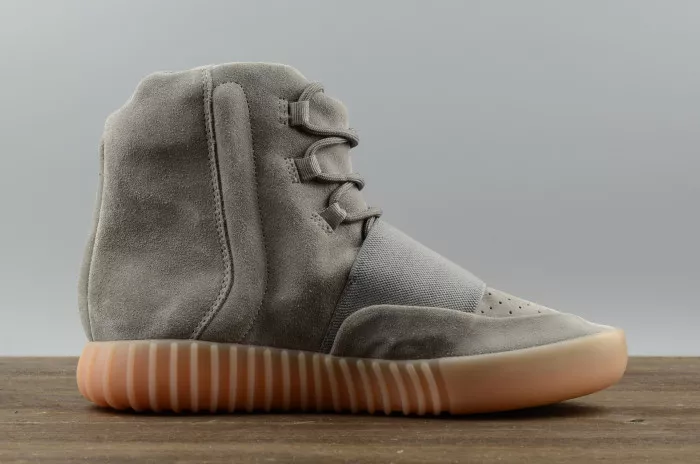 Cheap reps HYPE ADIDAS YEEZY 750 BOOST LIGHT GREY GUM GLOW DARK BB1840 0118