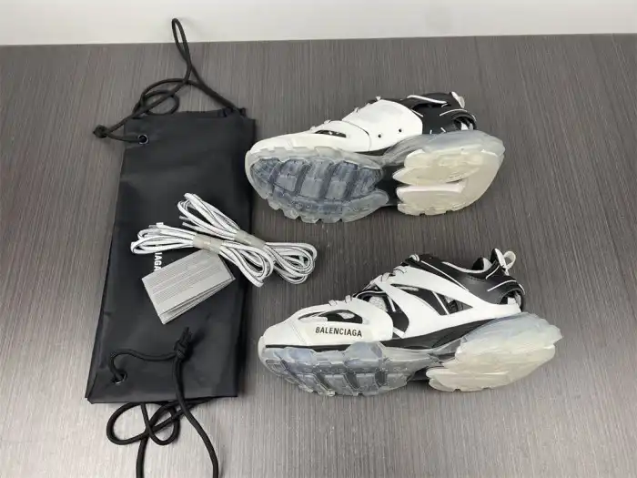 Cheap reps HYPE BLCG TRACK SNEAKER 647741 W3BZ2 9010 0129