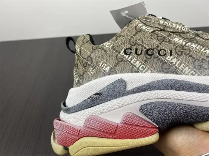 Replica HYPE GUCC*BLCG TRIPLE S SNEAKER 677192 ULZ10 9795 0129