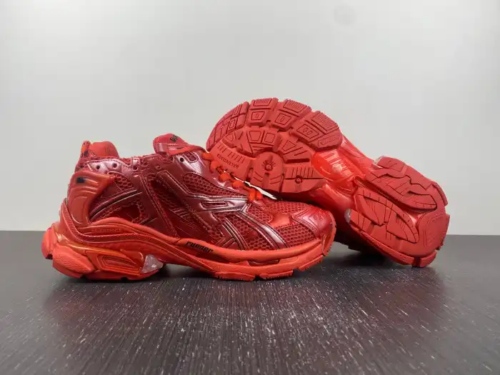 1:1 HYPE BLCG RUNNER SNEAKER 677403 W3RB1 6000 0122