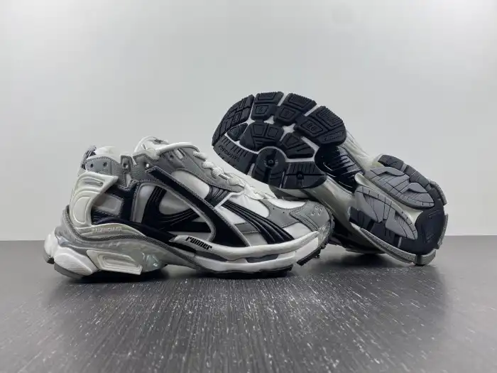 Rep HYPE BLCG RUNNER SNEAKER 772774 W3RNY 9012 0129