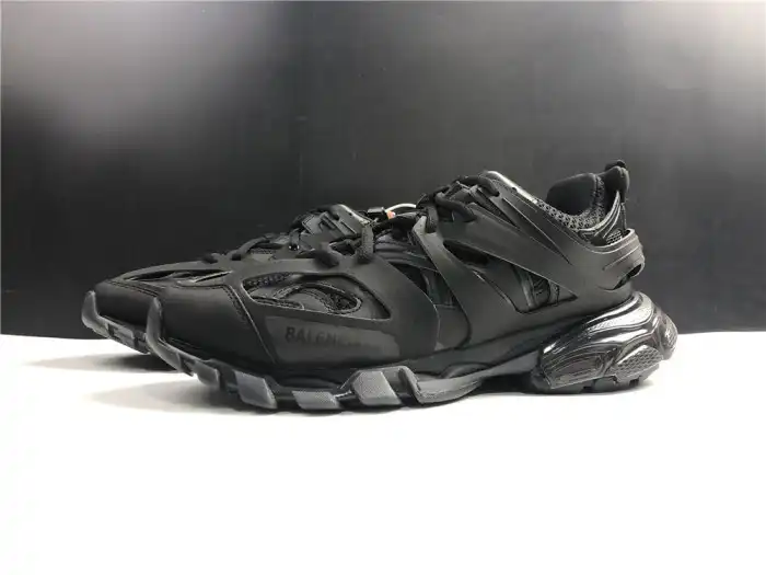 HYPE BLCG Track Sneaker 542023 W3GB1 7302 0122