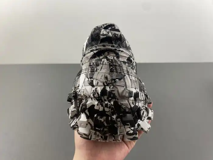 Best reps HYPE BLCG DEFENDER SNEAKER 685613 W2RG1 9010 0128