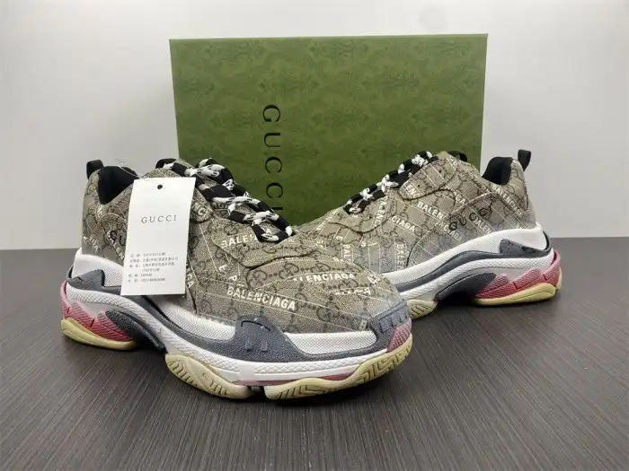 Replica HYPE GUCC*BLCG TRIPLE S SNEAKER 677192 ULZ10 9795 0129