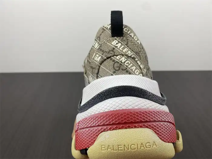 Replica HYPE GUCC*BLCG TRIPLE S SNEAKER 677192 ULZ10 9795 0129