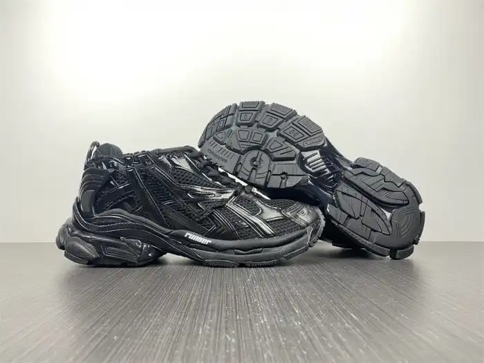 Cheap reps HYPE BLCG RUNNER SNEAKER 677403 W3RA9 1000 0128