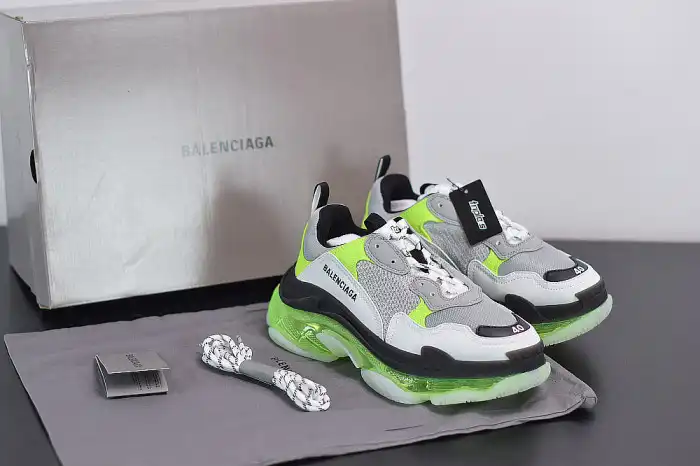 1:1 HYPE BLCG SNEAKER TRIPLE.S.GOMMA GREY WHITE GREEN 541624 W2FR1 8297 0128