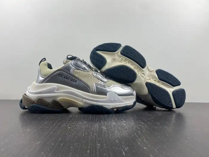 Cheap reps HYPE BLCG TRIPLE S SNEAKER 524039 W2FS2 8106 0129