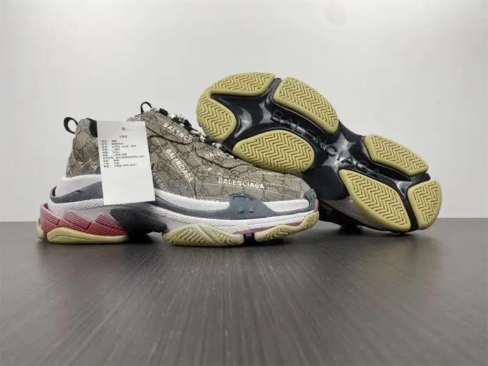 Replica HYPE GUCC*BLCG TRIPLE S SNEAKER 677192 ULZ10 9795 0129