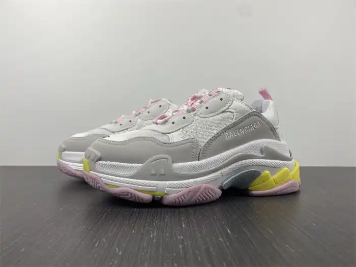 Replica HYPE BLCG TRIPLE S SNEAKER 524039 W2FW4 7541 0129