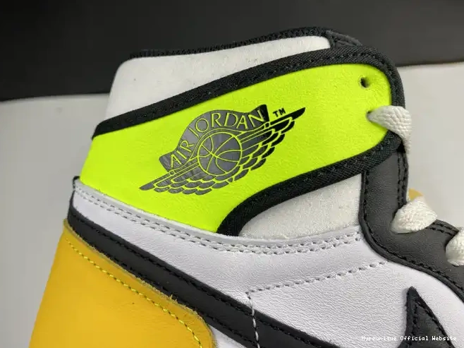 Reps HYPE HIGH 1 'VOLT 555088-118 RETRO AIR GOLD' JORDAN OG 0208