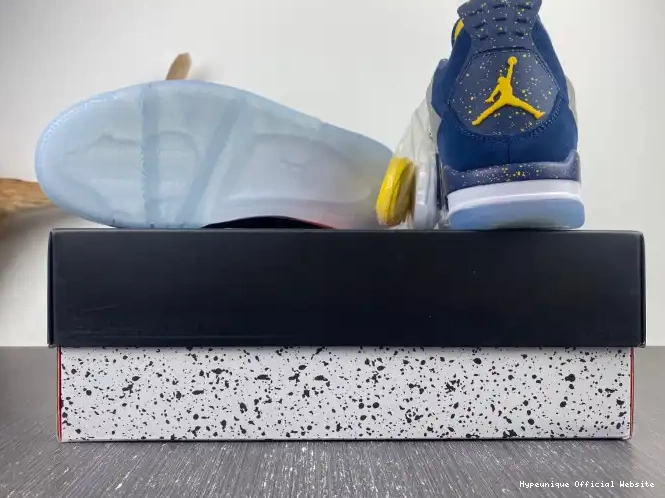 Rep HYPE Jordan Air 4 (PE) Retro Michigan AJ4-1036660 0210