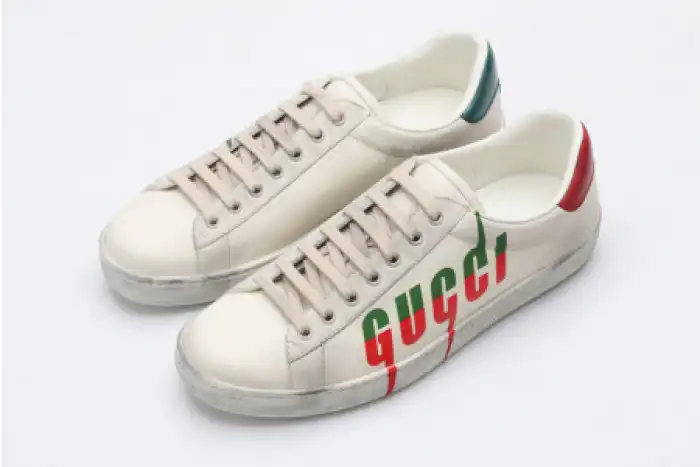 Replica HYPE GUCC ACE EMBROIDERED LOW-TOP SNEAKER 576137 A38V0 9090 0205