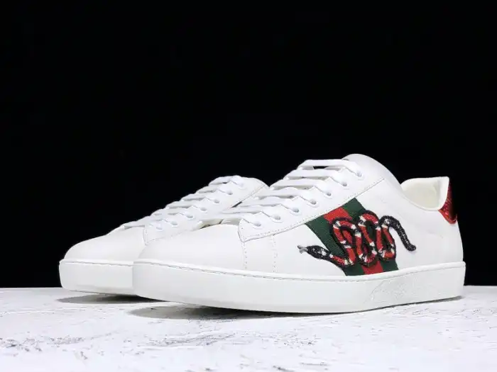 Rep HYPE GUCC Ace Leather Sneaker 456230 02JP0 9064 0202