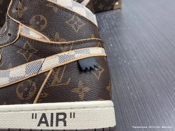 Rep HYPE Jordan LV x Air 1 OFF-WHITE 0216