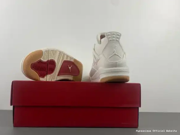 Best reps HYPE 'White' x AO2571-100 Air Levi's 4 Jordan 0214