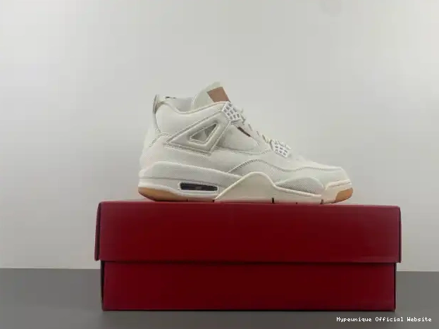 Rep HYPE Air Levi's 4 'White' Jordan x AO2571-100 0218