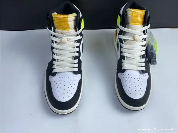 Reps HYPE HIGH 1 'VOLT 555088-118 RETRO AIR GOLD' JORDAN OG 0208