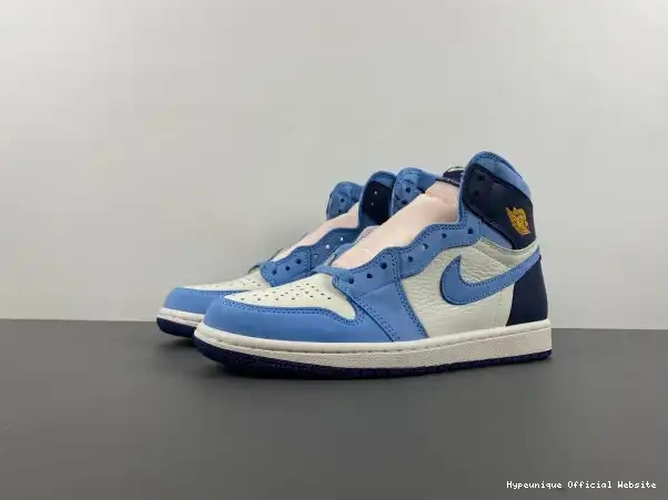 Cheap reps HYPE Jordan Air First FD2596-400 Flight 1 High WMNS in OG 0217