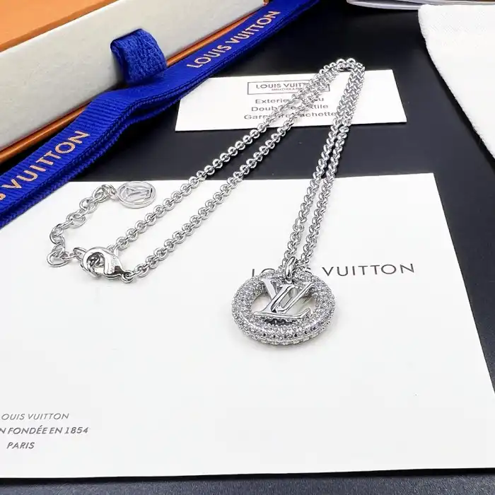 1:1 HYPE LV NECLACE 0201