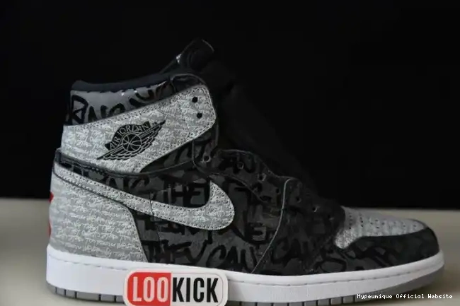 HYPE 555088-036 1 High OG Rebellionaire Air Jordan 0318