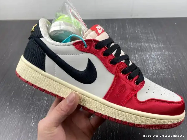HYPE OG Trophy 1 Air x Jordan FN0432-017 Home Low Room 0318