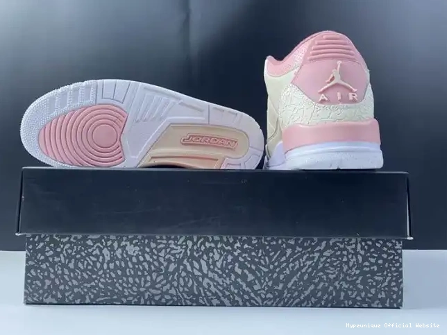 HYPE Retro Sail CK9246-116 Jordan 3 Air Rust Pink (W) 0316