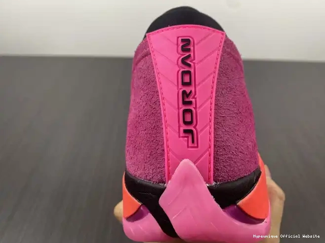 HYPE DH4121-600 (W) Retro Shocking Low Jordan Pink 14 0316