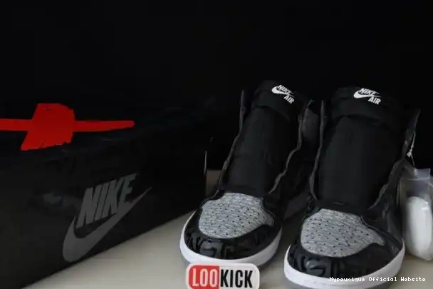 HYPE 555088-036 1 High OG Rebellionaire Air Jordan 0318