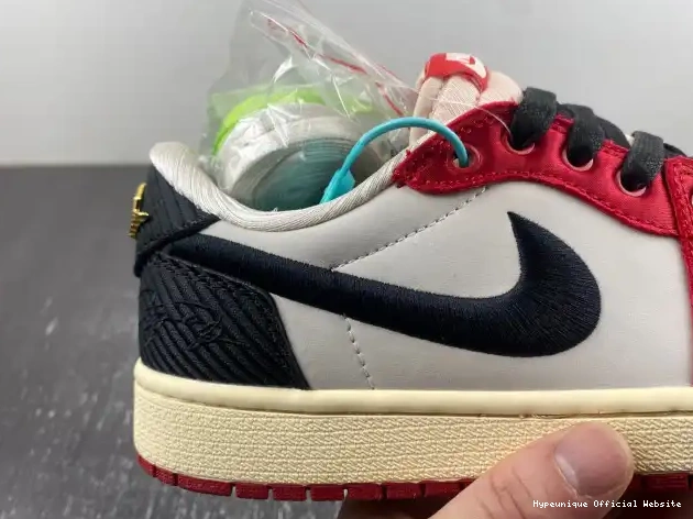 HYPE Home x OG Air Jordan 1 Room Low FN0432-017 Trophy 0317