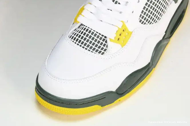 HYPE Retro Ducks Duckman Oregon 257-255275 Jordan 4 0318