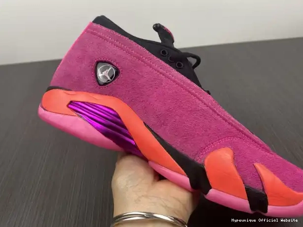 HYPE DH4121-600 (W) Retro Shocking Low Jordan Pink 14 0316
