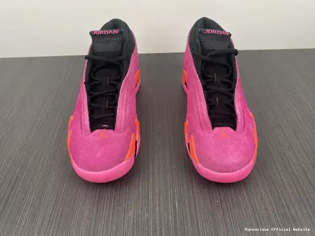 HYPE DH4121-600 (W) Retro Shocking Low Jordan Pink 14 0316