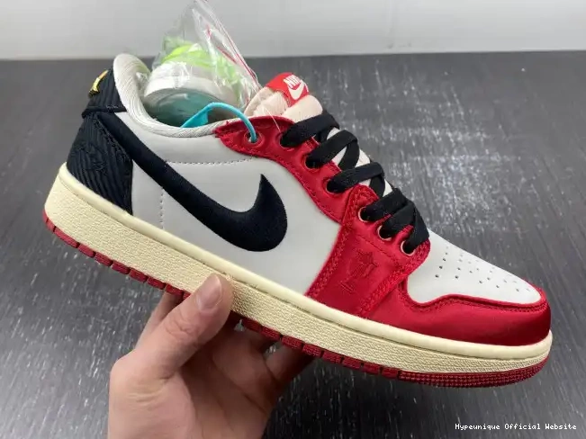 HYPE Home x OG Air Jordan 1 Room Low FN0432-017 Trophy 0317